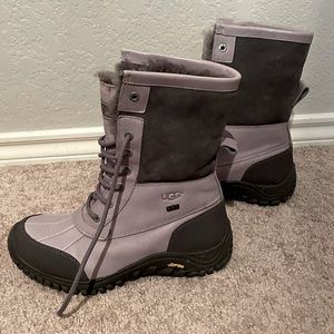 UGG ADIRONDACK BOOT